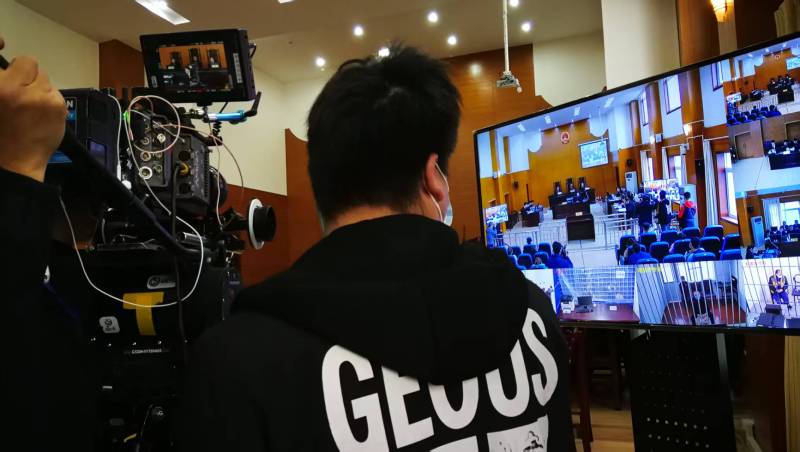 AI生成VS人工创意——灵川县广告片拍摄公司的技术浪漫主义实践
